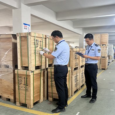 Final packaging inspection for ice bath chillers